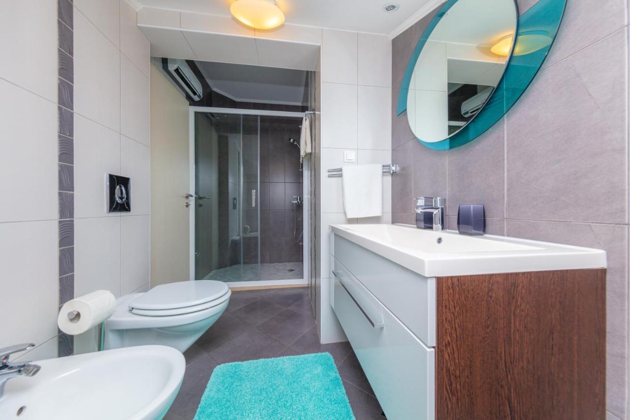 Apartman Ela *