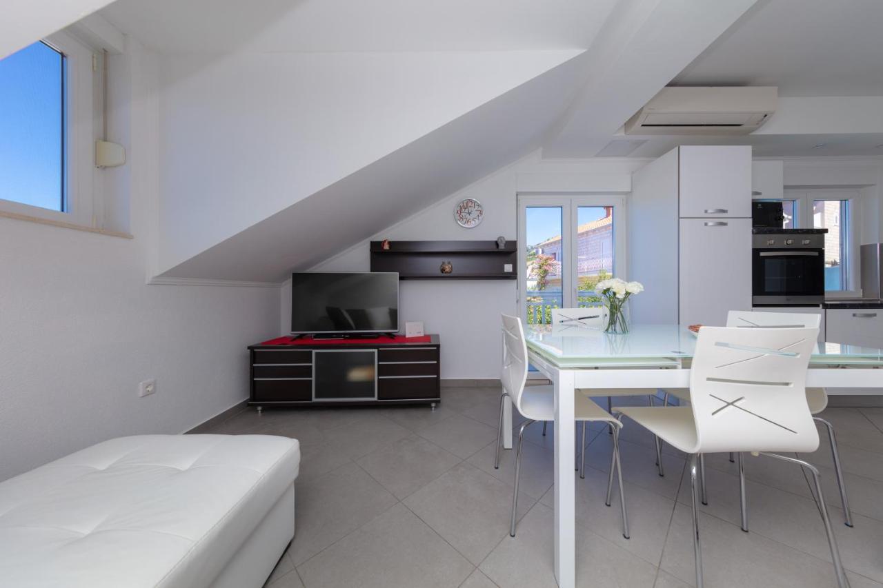 Apartman Ela